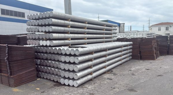 med_a2a2d464_6c5f_484a_9704_dab98917d150