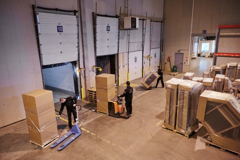 टर्मिनल हैंडलिंग फर्नीचर